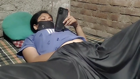 Desi Village Girl Masterbating When She Watching Video