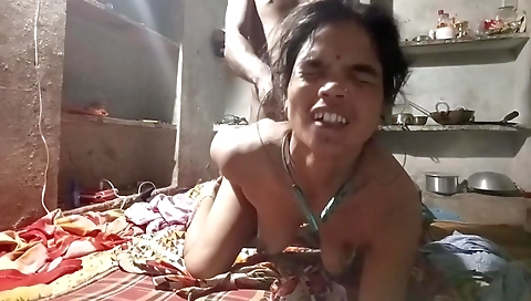 Village Bhabhi Faccing Her Boyfriend