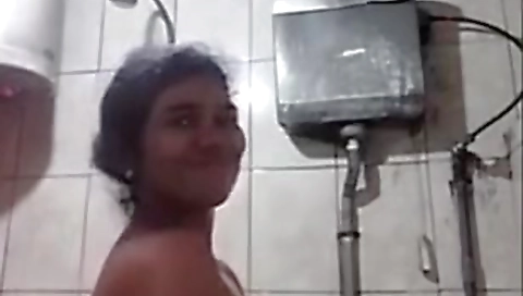 Local Bhabhi Selfie In The Bathroom