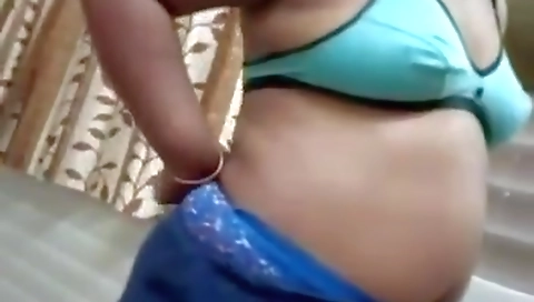 Desi Randi Aunty Dressing After Sex