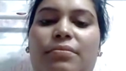 Desi Chodai Big Boobs Show