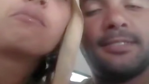 Exclusive Cute Indians Boobs Sucking In Car
