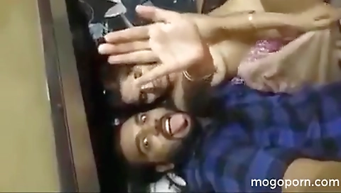 Desi Saali