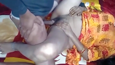 Indian Bhabhi, Desi Bhabhi And Indian Desi Bhabhi - Jija Ne Saali Ko Sasural Me Choda
