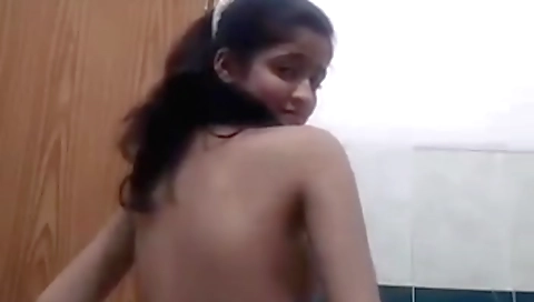 Choti Chuchi Wali Ladki Solo Mms