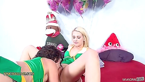 Cheerleaders Squirting, Ass Eating & Cum Snorting Birthday Party – Raw & Uned